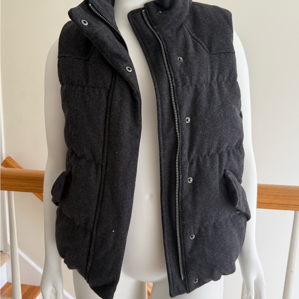 Gap Charcoal Wool Blend Puffer Vest Small